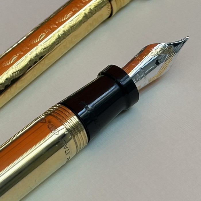 Montegrappa Reminiscence Cylindrical Gold Coated Fountain Pen