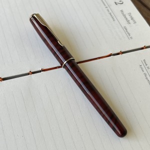 Preowned Parker Sonnet Deep Red Lacquer 1998 Fountain Pen