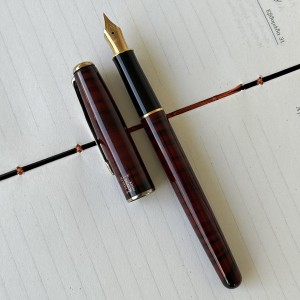 Preowned Parker Sonnet 1998 Red Lacquer Fountain Pen
