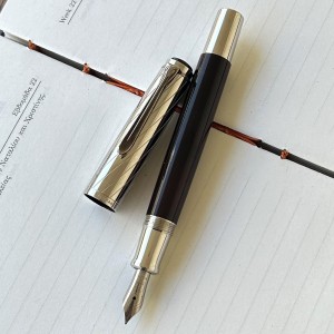 Preowned Pelikan Souverän M625 Dark Red Transparent Πένα
