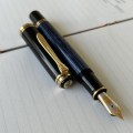 Preowned Pelikan Souverän M800 Black Blue Fountain Pen