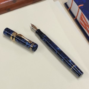 Preowned Visconti Ragtime Blue Celluloid Fountain Pen